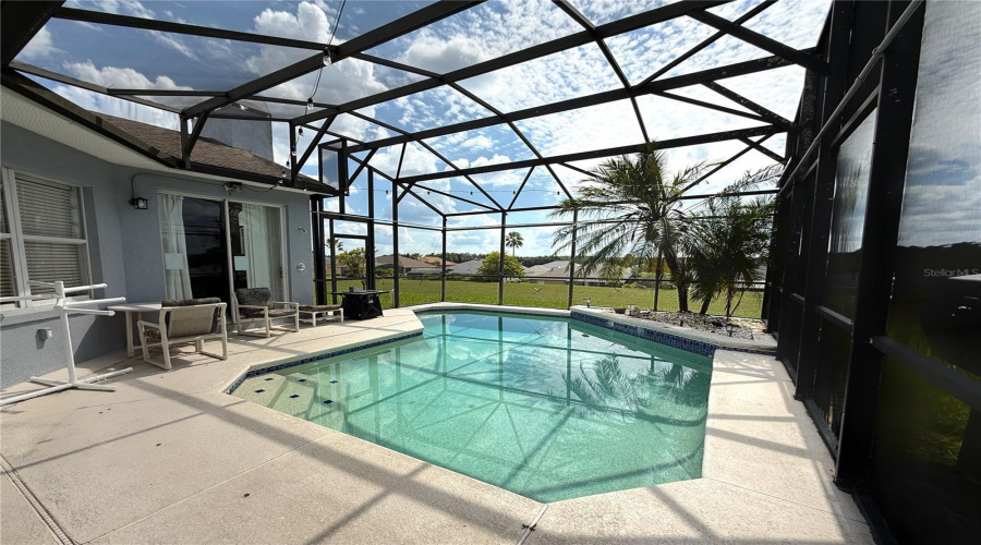 DAVENPORT, Florida 33897, 5 Bedrooms Bedrooms, ,3 BathroomsBathrooms,Residential,For Sale,CORVINA,0,MFRO6345973