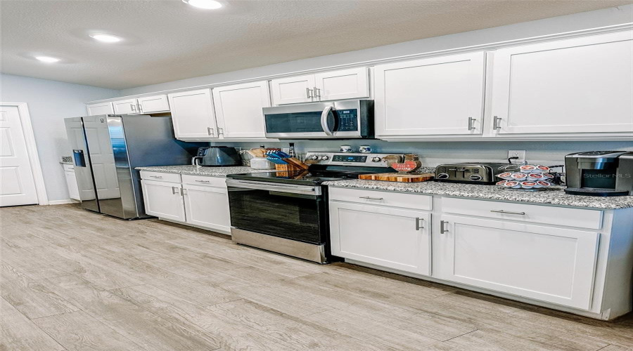 DAVENPORT, Florida 33837, 3 Bedrooms Bedrooms, ,2 BathroomsBathrooms,Residential,For Sale,FOXTAIL,0,MFRL4956125