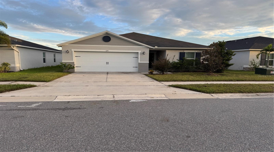 DAVENPORT, Florida 33896, 4 Bedrooms Bedrooms, ,2 BathroomsBathrooms,Residential,For Sale,POMPAY,0,MFRO6346122