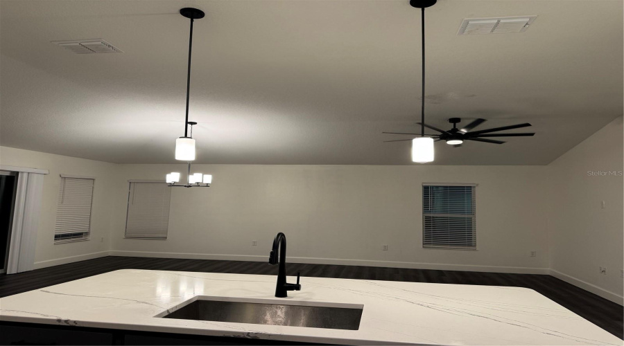 DAVENPORT, Florida 33896, 4 Bedrooms Bedrooms, ,2 BathroomsBathrooms,Residential,For Sale,POMPAY,0,MFRO6346122