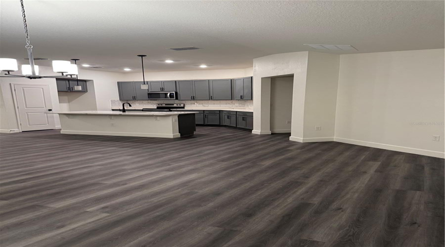 DAVENPORT, Florida 33896, 4 Bedrooms Bedrooms, ,2 BathroomsBathrooms,Residential,For Sale,POMPAY,0,MFRO6346122