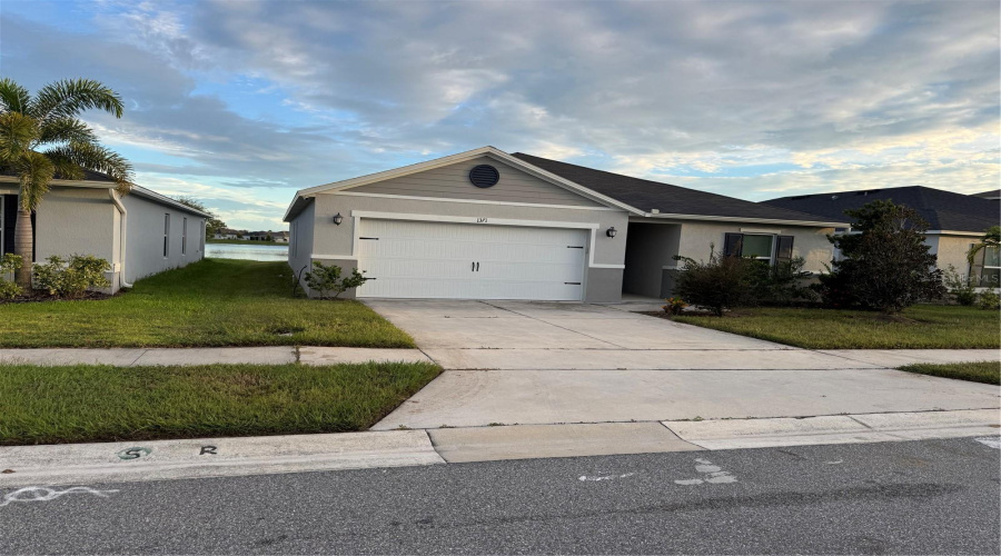 DAVENPORT, Florida 33896, 4 Bedrooms Bedrooms, ,2 BathroomsBathrooms,Residential,For Sale,POMPAY,0,MFRO6346122