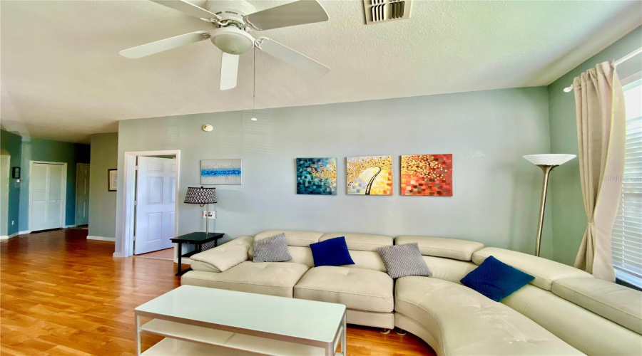 KISSIMMEE, Florida 34747, 3 Bedrooms Bedrooms, ,2 BathroomsBathrooms,Residential,For Sale,COCONUT PALM,0,MFRS5135509