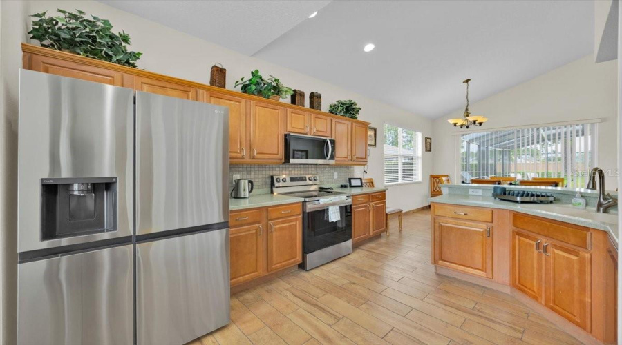 DAVENPORT, Florida 33897, 5 Bedrooms Bedrooms, ,3 BathroomsBathrooms,Residential,For Sale,CALABAY PARC,0,MFRO6317012