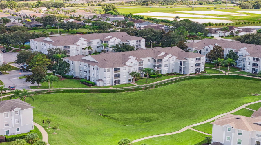 KISSIMMEE, Florida 34747, 3 Bedrooms Bedrooms, ,2 BathroomsBathrooms,Residential,For Sale,BUTTERFLY PALM,0,MFRS5135342
