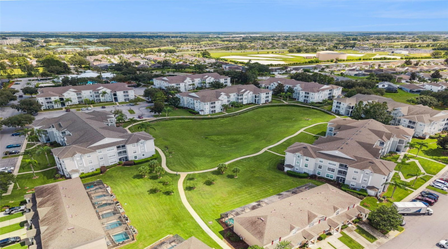 KISSIMMEE, Florida 34747, 3 Bedrooms Bedrooms, ,2 BathroomsBathrooms,Residential,For Sale,BUTTERFLY PALM,0,MFRS5135342