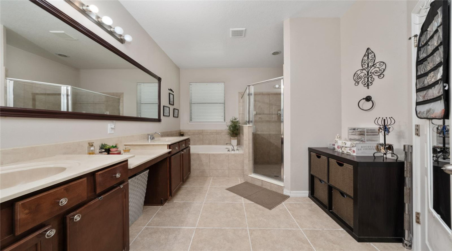 KISSIMMEE, Florida 34746, 4 Bedrooms Bedrooms, ,3 BathroomsBathrooms,Residential,For Sale,ORANGEBUD,0,MFRS5135542