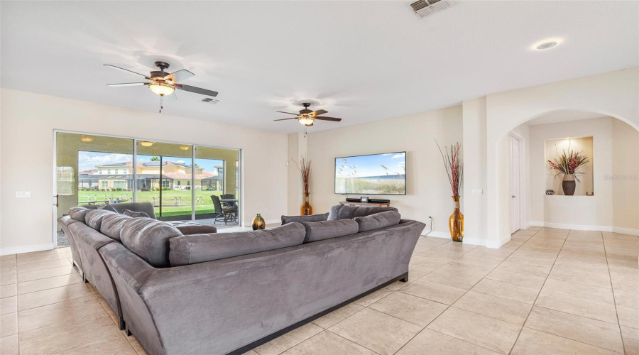 KISSIMMEE, Florida 34746, 5 Bedrooms Bedrooms, ,5 BathroomsBathrooms,Residential,For Sale,TERRALAGO,0,MFRO6347880