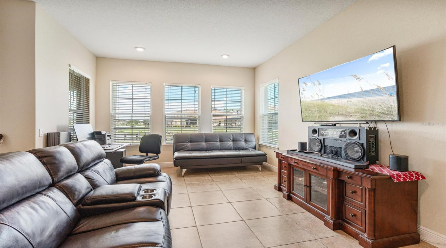 KISSIMMEE, Florida 34746, 5 Bedrooms Bedrooms, ,5 BathroomsBathrooms,Residential,For Sale,TERRALAGO,0,MFRO6347880