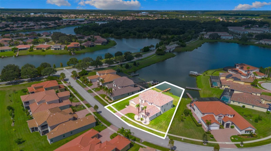 KISSIMMEE, Florida 34746, 5 Bedrooms Bedrooms, ,5 BathroomsBathrooms,Residential,For Sale,TERRALAGO,0,MFRO6347880