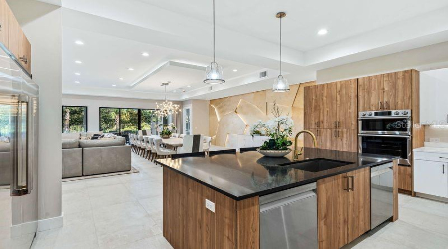 REUNION, Florida 34747, 10 Bedrooms Bedrooms, ,9 BathroomsBathrooms,Residential,For Sale,DESERT MOUNTAIN,0,MFRS5134679