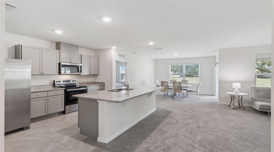 DAVENPORT, Florida 33837, 3 Bedrooms Bedrooms, ,2 BathroomsBathrooms,Residential,For Sale,DOE RUN,0,MFRO6346532