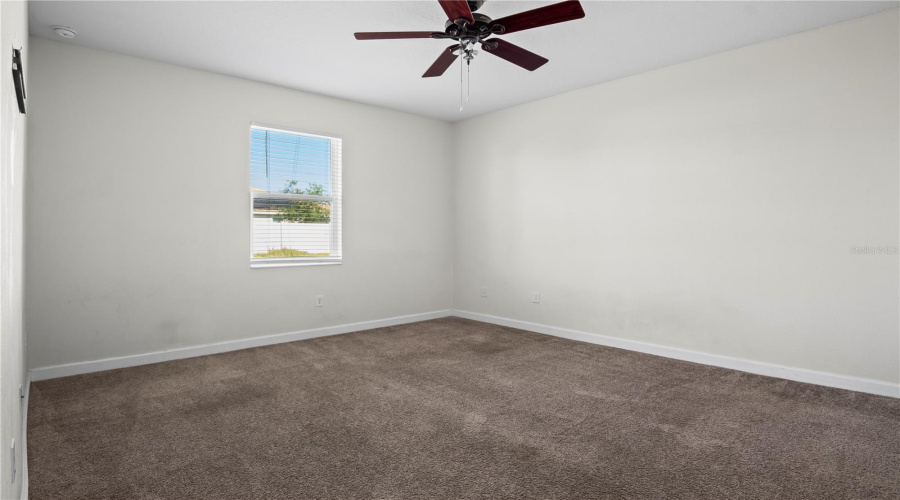DAVENPORT, Florida 33837, 3 Bedrooms Bedrooms, ,2 BathroomsBathrooms,Residential,For Sale,OAK MARSH,0,MFRG5102375