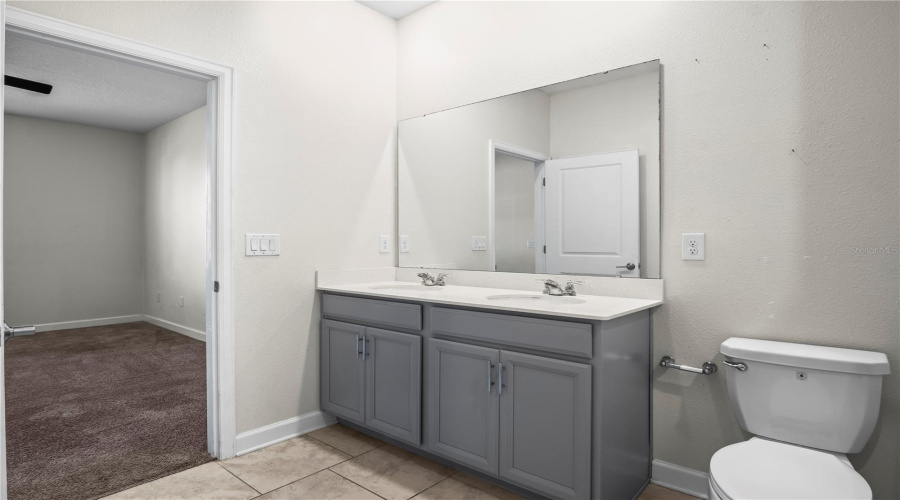 DAVENPORT, Florida 33837, 3 Bedrooms Bedrooms, ,2 BathroomsBathrooms,Residential,For Sale,OAK MARSH,0,MFRG5102375