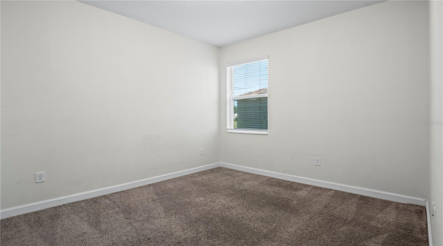 DAVENPORT, Florida 33837, 3 Bedrooms Bedrooms, ,2 BathroomsBathrooms,Residential,For Sale,OAK MARSH,0,MFRG5102375