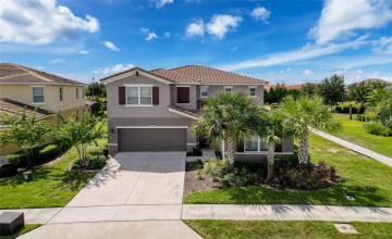 DAVENPORT, Florida 33837, 7 Bedrooms Bedrooms, ,5 BathroomsBathrooms,Residential,For Sale,OAKMOSS,0,MFRP4936413