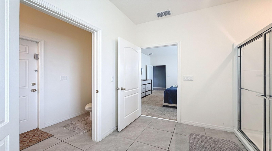 DAVENPORT, Florida 33837, 7 Bedrooms Bedrooms, ,5 BathroomsBathrooms,Residential,For Sale,OAKMOSS,0,MFRP4936413