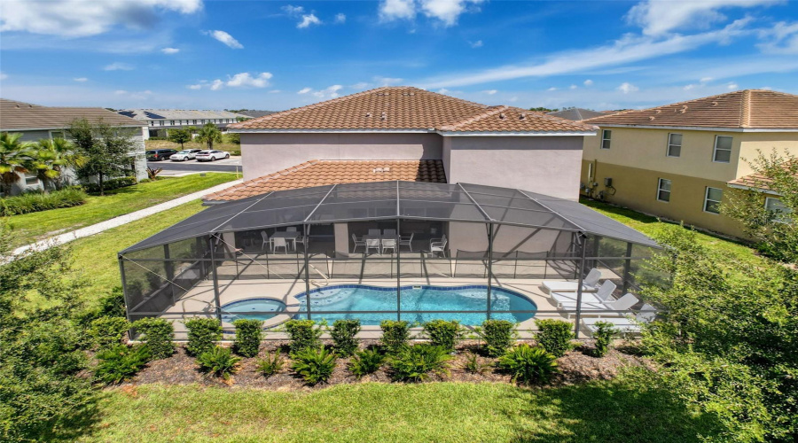 DAVENPORT, Florida 33837, 7 Bedrooms Bedrooms, ,5 BathroomsBathrooms,Residential,For Sale,OAKMOSS,0,MFRP4936413