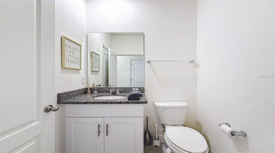 DAVENPORT, Florida 33837, 7 Bedrooms Bedrooms, ,5 BathroomsBathrooms,Residential,For Sale,OAKMOSS,0,MFRP4936413