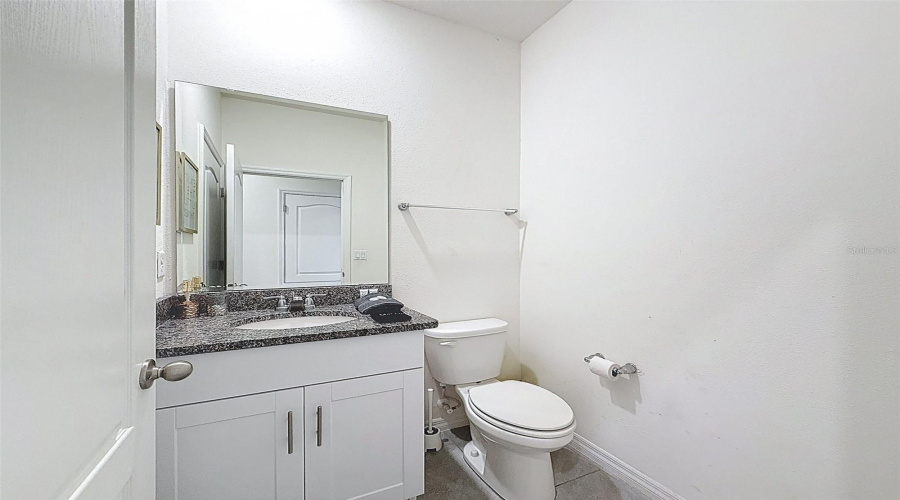 DAVENPORT, Florida 33837, 7 Bedrooms Bedrooms, ,5 BathroomsBathrooms,Residential,For Sale,OAKMOSS,0,MFRP4936413