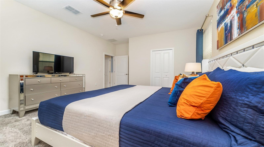 DAVENPORT, Florida 33896, 8 Bedrooms Bedrooms, ,5 BathroomsBathrooms,Residential,For Sale,PEBBLE BEACH,0,MFRO6347997