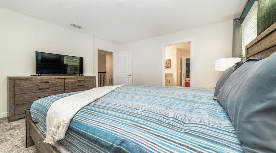 DAVENPORT, Florida 33896, 8 Bedrooms Bedrooms, ,5 BathroomsBathrooms,Residential,For Sale,PEBBLE BEACH,0,MFRO6347997