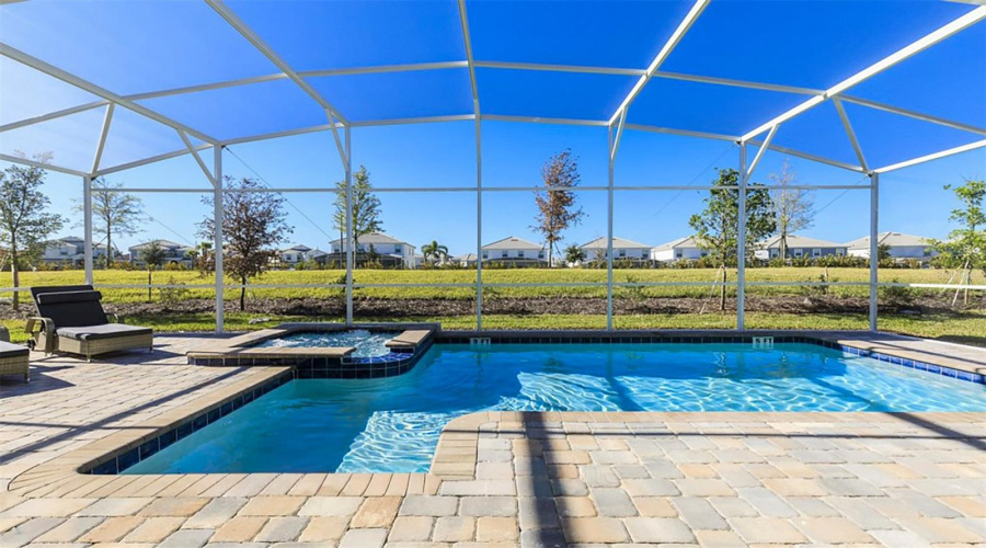 DAVENPORT, Florida 33896, 8 Bedrooms Bedrooms, ,5 BathroomsBathrooms,Residential,For Sale,PEBBLE BEACH,0,MFRO6347997