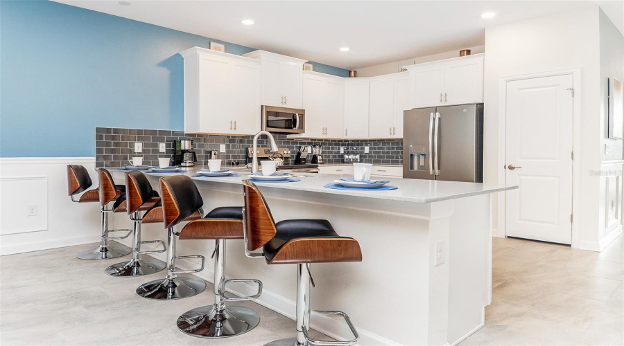 DAVENPORT, Florida 33896, 8 Bedrooms Bedrooms, ,5 BathroomsBathrooms,Residential,For Sale,PEBBLE BEACH,0,MFRO6347997