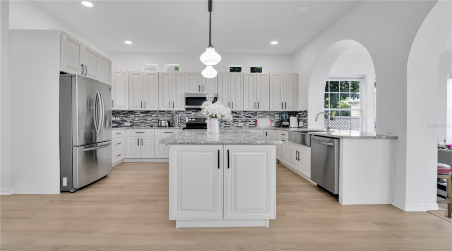 CELEBRATION, Florida 34747, 6 Bedrooms Bedrooms, ,4 BathroomsBathrooms,Residential,For Sale,LONGVIEW,0,MFRO6347988