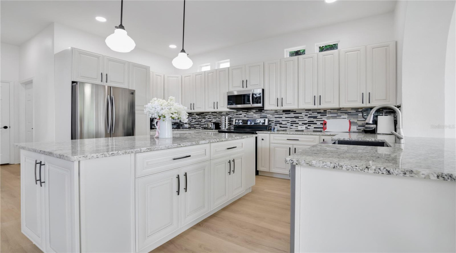 CELEBRATION, Florida 34747, 6 Bedrooms Bedrooms, ,4 BathroomsBathrooms,Residential,For Sale,LONGVIEW,0,MFRO6347988