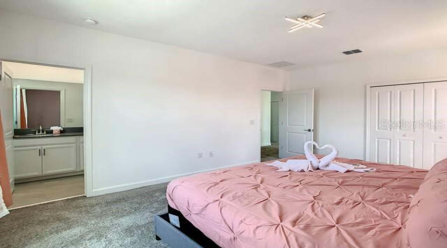 KISSIMMEE, Florida 34746, 6 Bedrooms Bedrooms, ,5 BathroomsBathrooms,Residential,For Sale,PROLOGUE,0,MFRO6346620