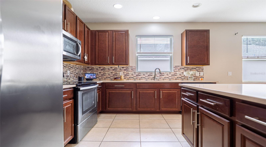 KISSIMMEE, Florida 34746, 3 Bedrooms Bedrooms, ,2 BathroomsBathrooms,Residential,For Sale,CREEKMORE,0,MFRO6348392