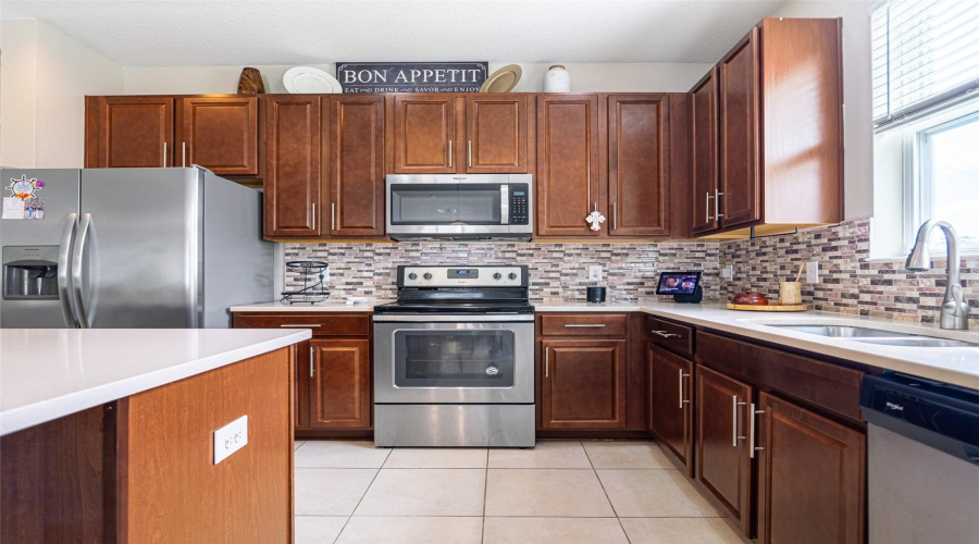 KISSIMMEE, Florida 34746, 3 Bedrooms Bedrooms, ,2 BathroomsBathrooms,Residential,For Sale,CREEKMORE,0,MFRO6348392