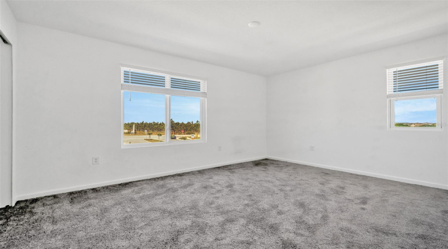 DAVENPORT, Florida 33837, 5 Bedrooms Bedrooms, ,3 BathroomsBathrooms,Residential,For Sale,SUGARWOOD,0,MFRS5125361