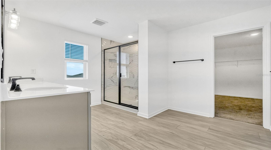 DAVENPORT, Florida 33837, 5 Bedrooms Bedrooms, ,3 BathroomsBathrooms,Residential,For Sale,SUGARWOOD,0,MFRS5125361