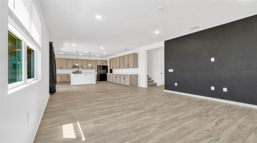 DAVENPORT, Florida 33837, 5 Bedrooms Bedrooms, ,3 BathroomsBathrooms,Residential,For Sale,SUGARWOOD,0,MFRS5125361