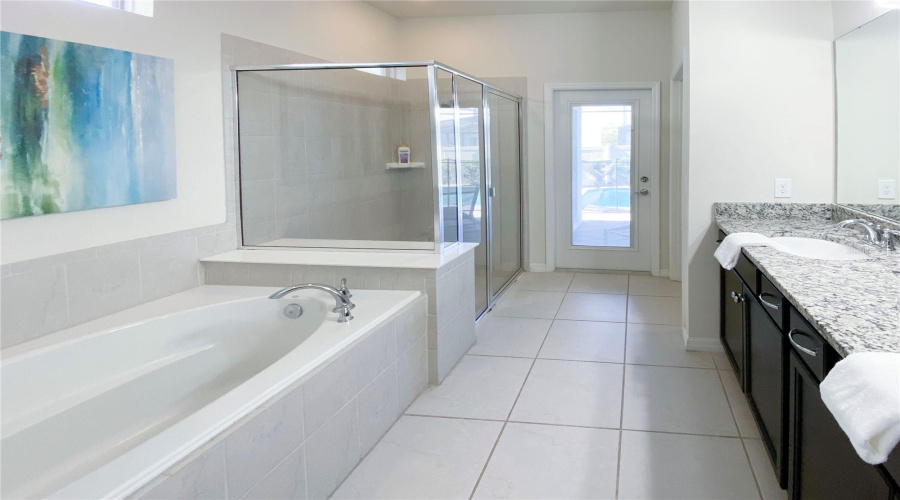 KISSIMMEE, Florida 34747, 7 Bedrooms Bedrooms, ,5 BathroomsBathrooms,Residential,For Sale,ZURICH,0,MFRO6348445