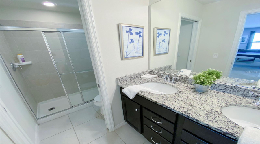 KISSIMMEE, Florida 34747, 7 Bedrooms Bedrooms, ,5 BathroomsBathrooms,Residential,For Sale,ZURICH,0,MFRO6348445