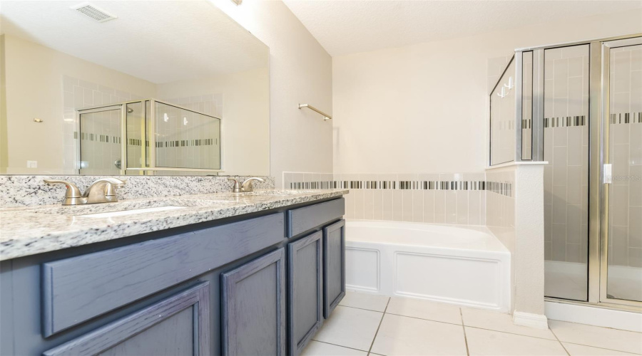 DAVENPORT, Florida 33837, 4 Bedrooms Bedrooms, ,2 BathroomsBathrooms,Residential,For Sale,WHISPERING PINES,0,MFRO6348328