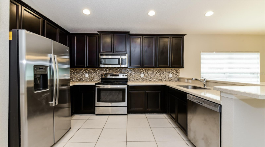 DAVENPORT, Florida 33837, 4 Bedrooms Bedrooms, ,2 BathroomsBathrooms,Residential,For Sale,WHISPERING PINES,0,MFRO6348328