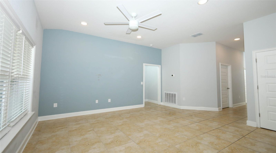 DAVENPORT, Florida 33837, 3 Bedrooms Bedrooms, ,2 BathroomsBathrooms,Residential,For Sale,CITRUS LANDINGS,0,MFRO6315422