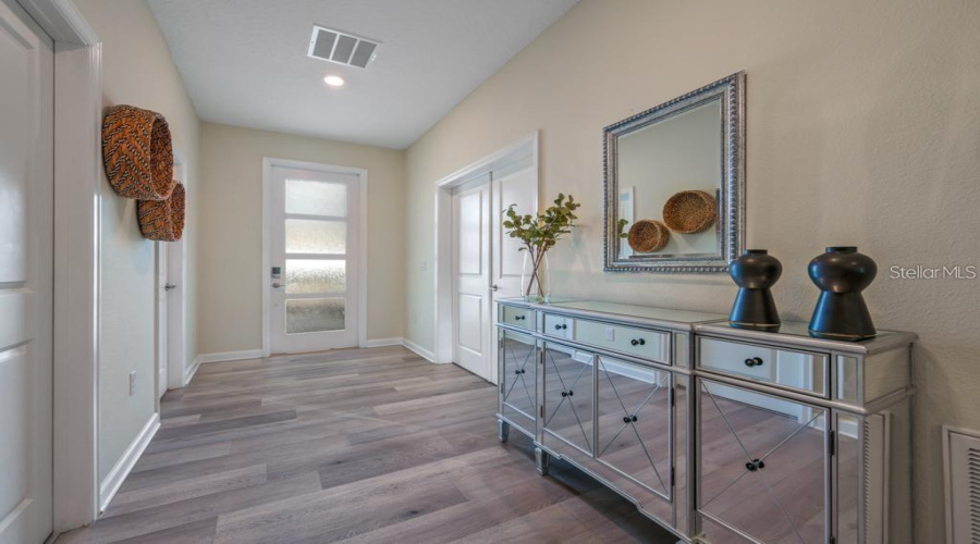 KISSIMMEE, Florida 34746, 8 Bedrooms Bedrooms, ,5 BathroomsBathrooms,Residential,For Sale,TARGET,0,MFRO6348668