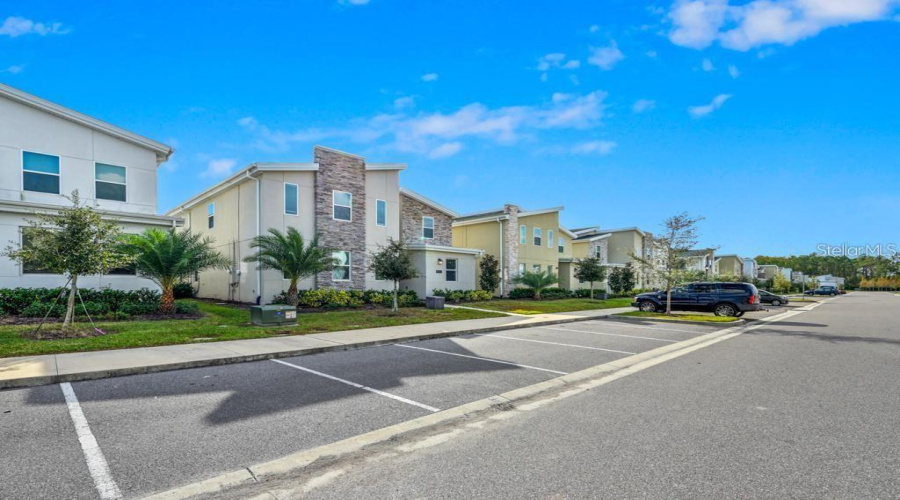 KISSIMMEE, Florida 34746, 8 Bedrooms Bedrooms, ,5 BathroomsBathrooms,Residential,For Sale,TARGET,0,MFRO6348668