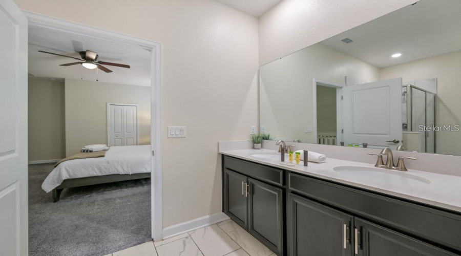 KISSIMMEE, Florida 34746, 8 Bedrooms Bedrooms, ,5 BathroomsBathrooms,Residential,For Sale,TARGET,0,MFRO6348668