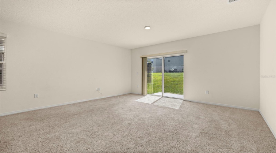 DAVENPORT, Florida 33837, 5 Bedrooms Bedrooms, ,3 BathroomsBathrooms,Residential,For Sale,LILY,0,MFRS5135690