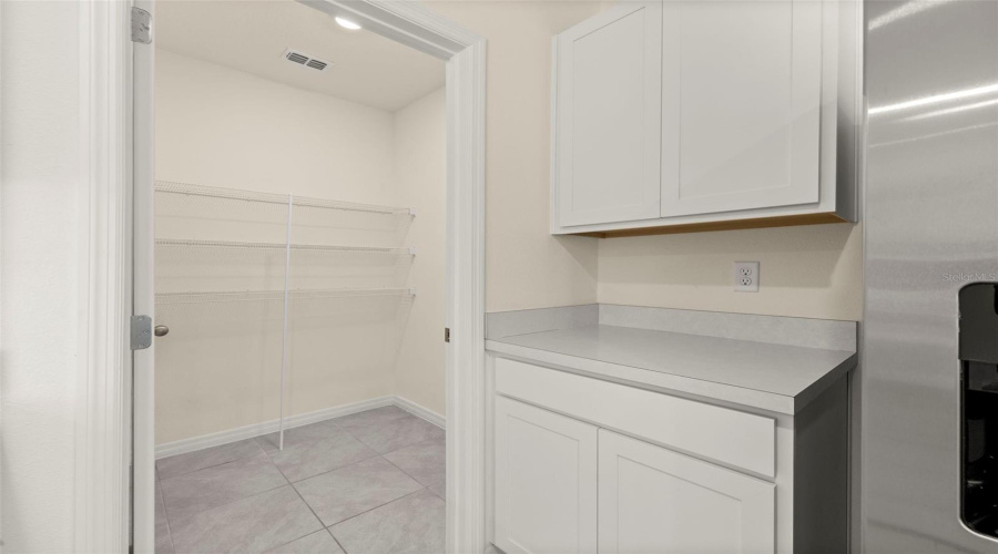 DAVENPORT, Florida 33837, 5 Bedrooms Bedrooms, ,3 BathroomsBathrooms,Residential,For Sale,LILY,0,MFRS5135690