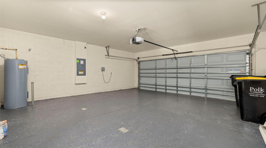 DAVENPORT, Florida 33837, 5 Bedrooms Bedrooms, ,3 BathroomsBathrooms,Residential,For Sale,LILY,0,MFRS5135690