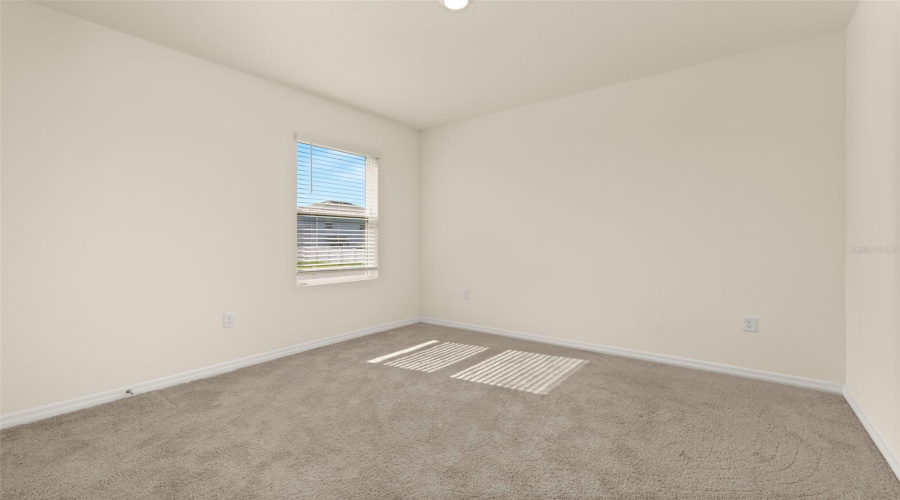 DAVENPORT, Florida 33837, 5 Bedrooms Bedrooms, ,3 BathroomsBathrooms,Residential,For Sale,LILY,0,MFRS5135690