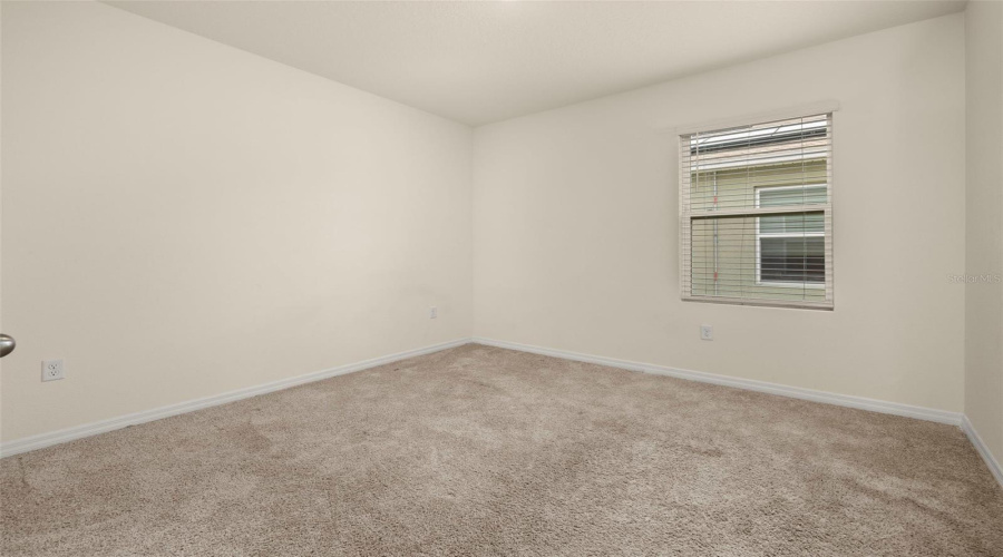 DAVENPORT, Florida 33837, 5 Bedrooms Bedrooms, ,3 BathroomsBathrooms,Residential,For Sale,LILY,0,MFRS5135690