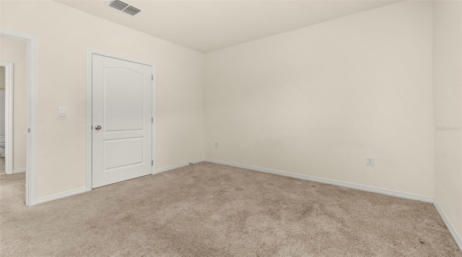 DAVENPORT, Florida 33837, 5 Bedrooms Bedrooms, ,3 BathroomsBathrooms,Residential,For Sale,LILY,0,MFRS5135690